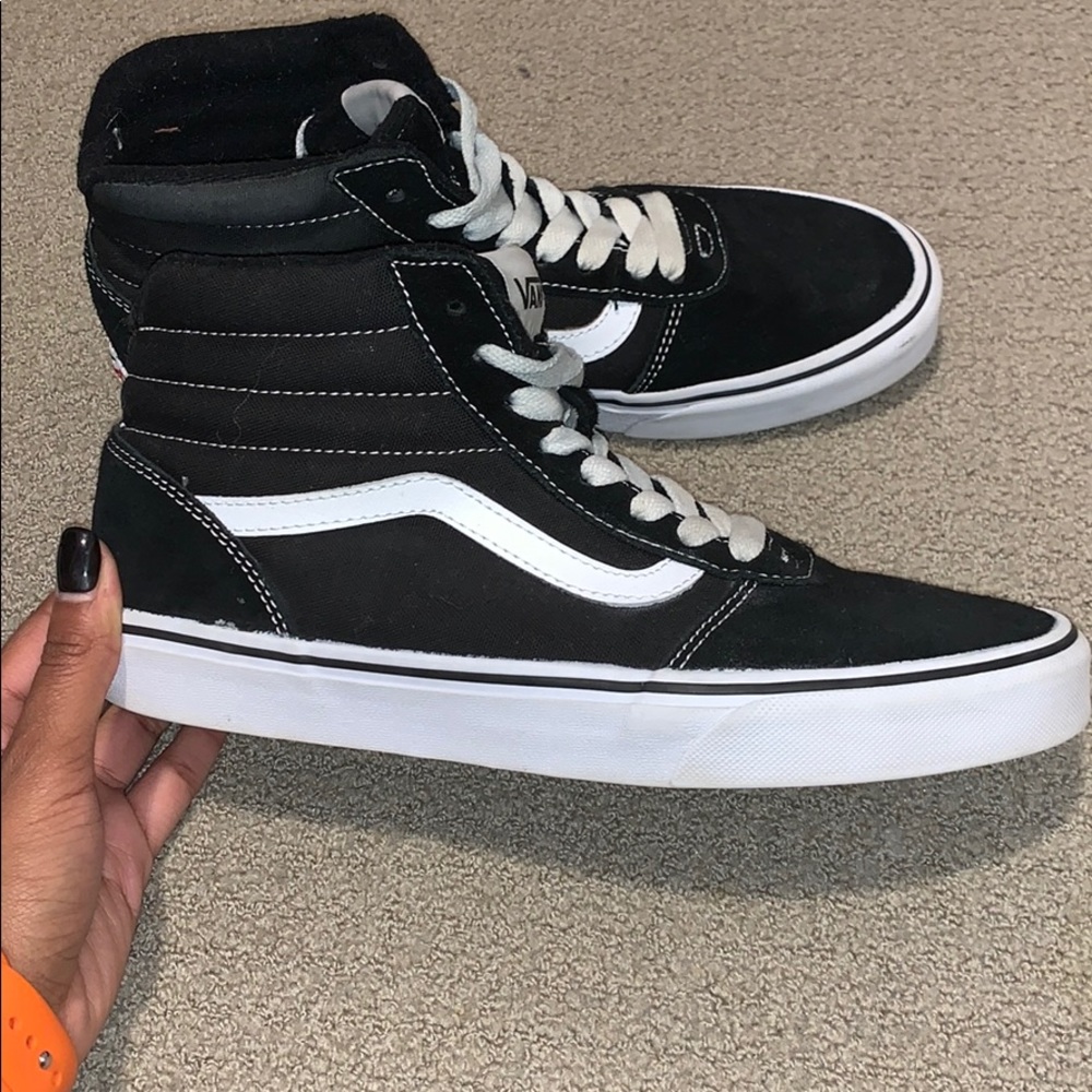 Vans - Picture 3 of 5